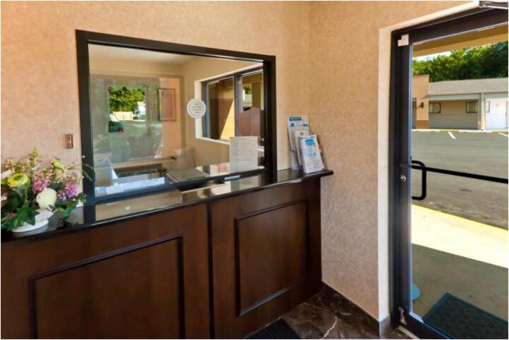 Westwood Motor Lodge Thorofare Esterno foto